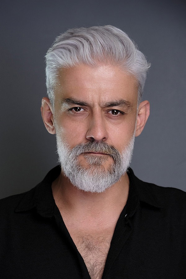 Kanbolat Görkem Arslan as Cerrah Bey in Bitter Sweet Life