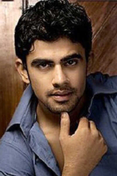 Ankit Mohan as Vijay in Hawahawai