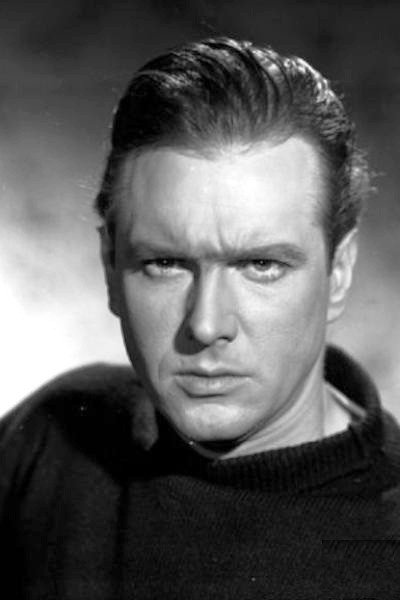 Jan Żardecki as Józek Wieniarz in Not Far from Warsaw