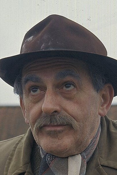 John Glyn-Jones as Harry in The Verdict