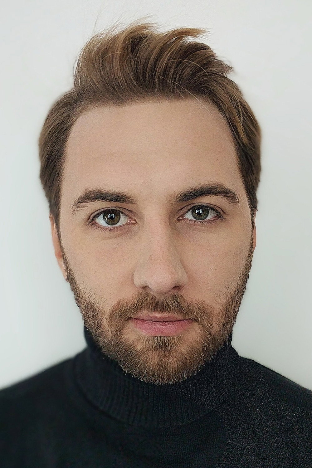 Leonid Popadko as Robot Maxim (voice) in U Are the Universe