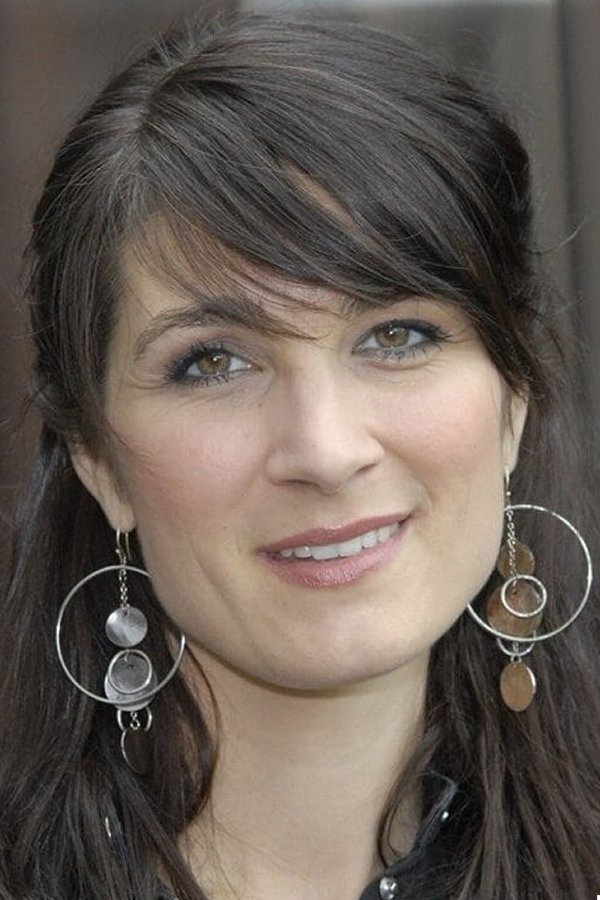 Charlotte Munck as Helle in Baby Fever