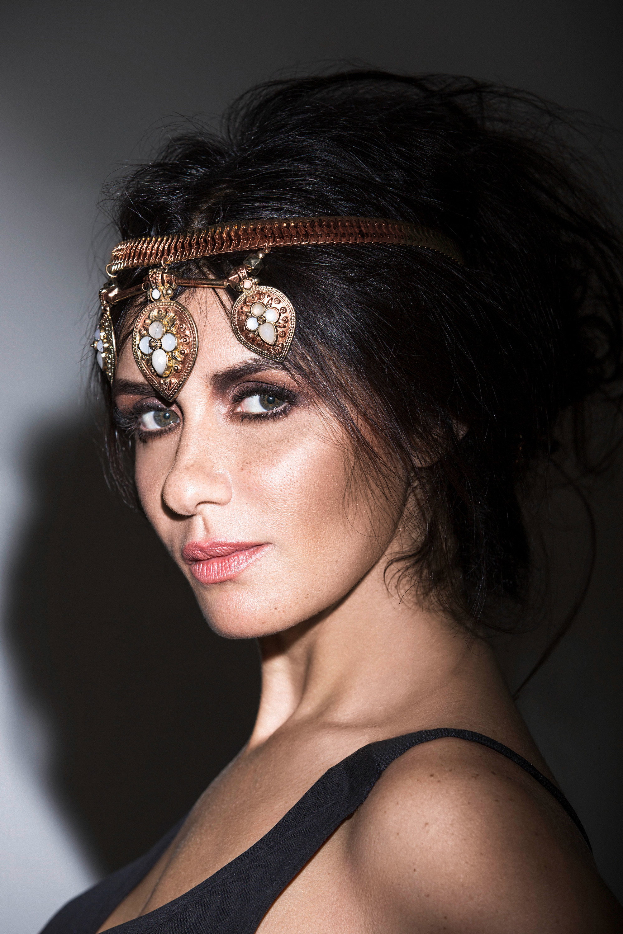 Ghada Adel as أزهار in Lucifer's Kingdom