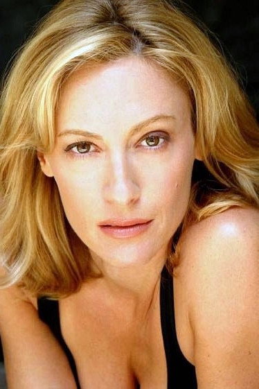 Judi Beecher as Raquel Yehuda in Tango Shalom