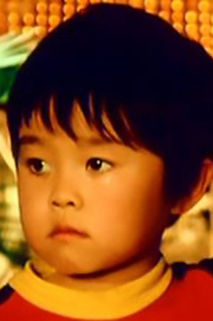 Daygolo as Yoko in Piedone a Hong Kong