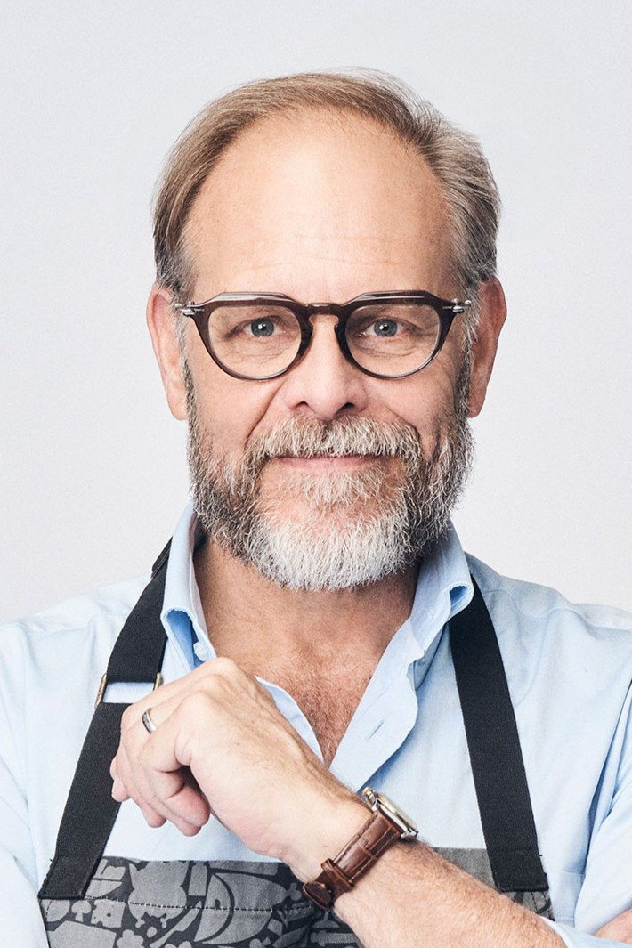 Alton Brown as Self - Host in Iron Chef: Quest for an Iron Legend