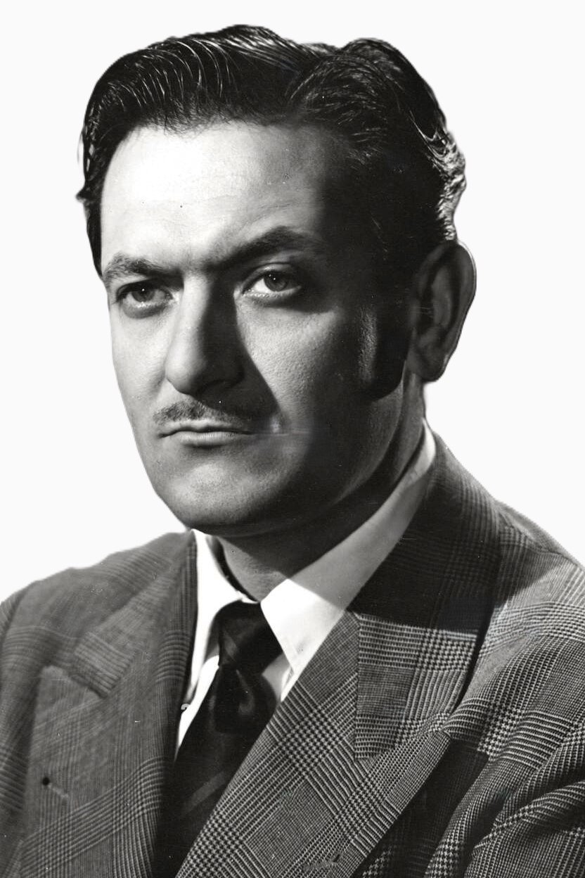 Alberto Closas as Alberto (segment "El Aniversario") in Las viudas