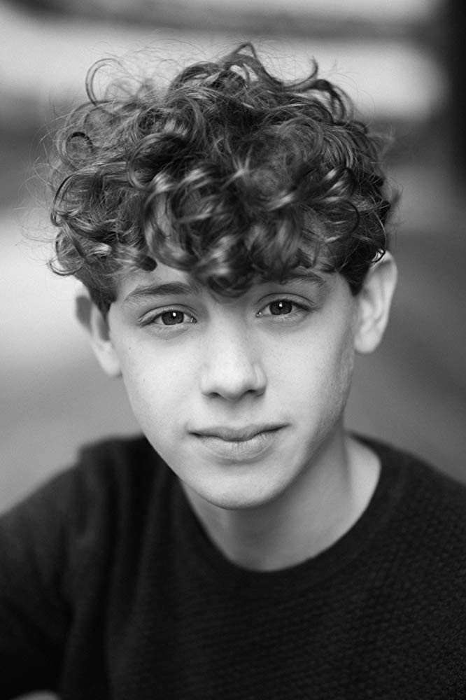 Ethan Rouse as Joe in Love, Nina