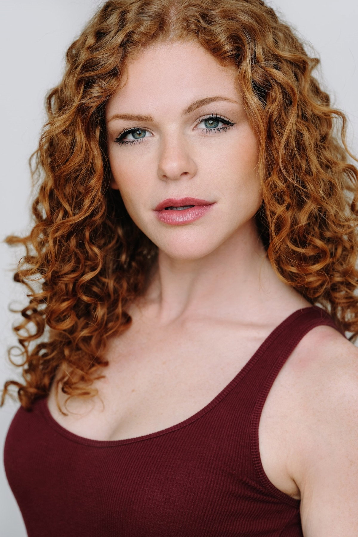Delaney Keith as Phoebe in Sunshine Girls