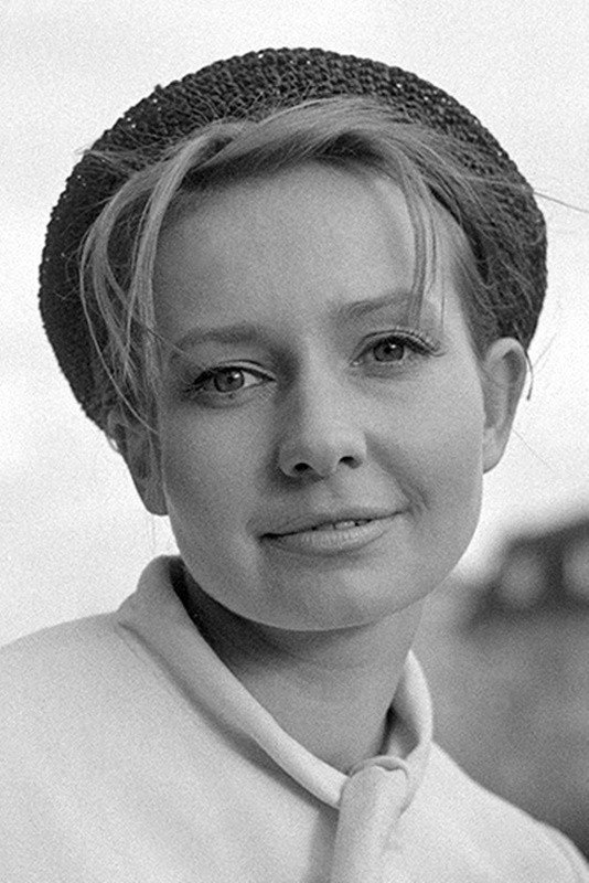 Elżbieta Czyżewska as Maria in Debutante