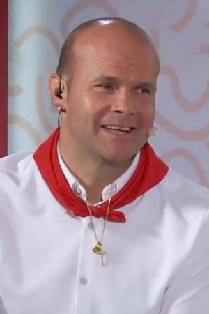 Teo Lázaro as Self in Vive San Fermín