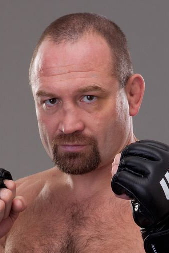 Vladimir Matyushenko as himself in Bellator 99