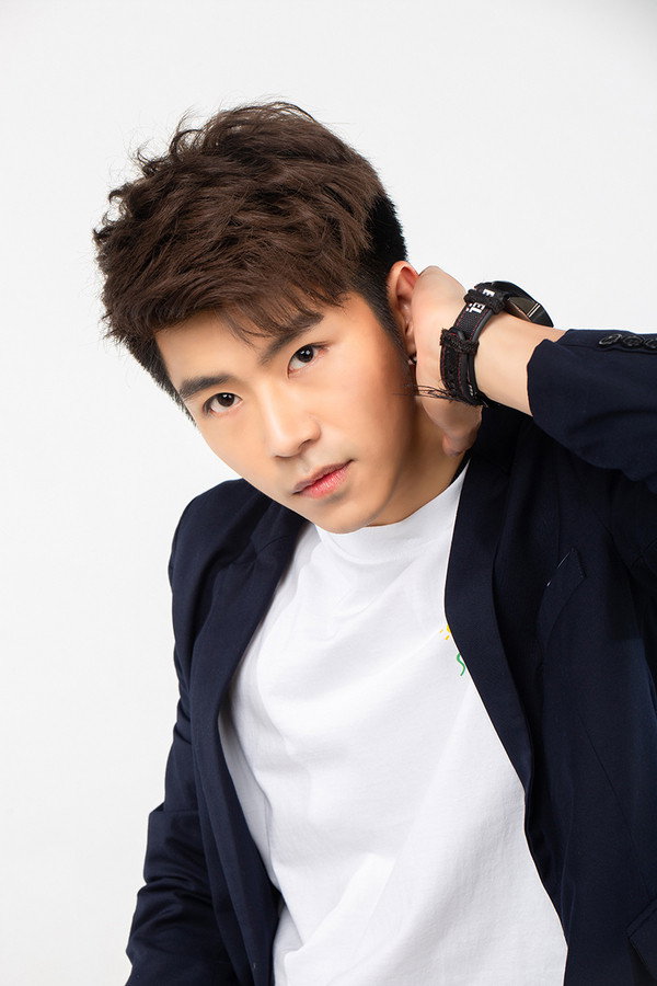 Tinwiphat Khueankaew as Gear in Love Syndrome III: Uncut Version