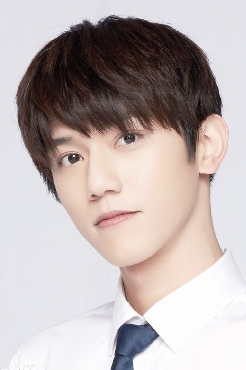 Zong Ying as Gu Xiyuan in You Are So Sweet