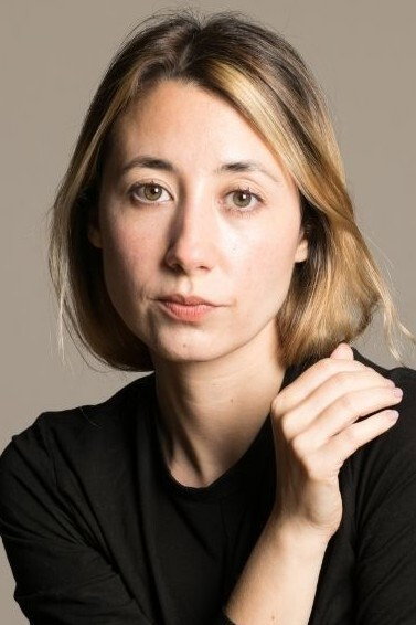 Antonella Saldicco as Eva in The Tangalanga Method
