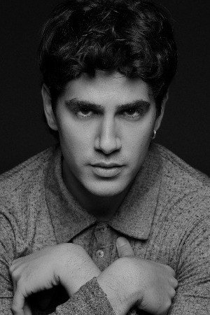Pau Simon as Max in Billionaires' Bunker