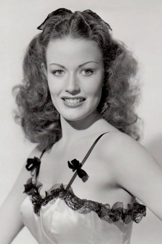 Margo Woode as Daisy Arrow in Moss Rose