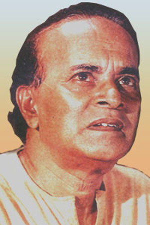 Rabi Ghosh as Bhombhol Ghatak in Ghatkali
