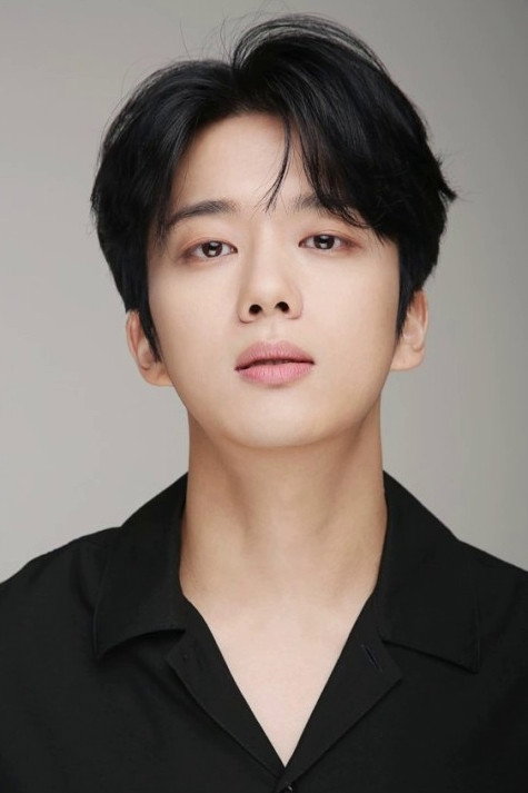 Yoo Young-jae as Jo Joon-wook in Police University
