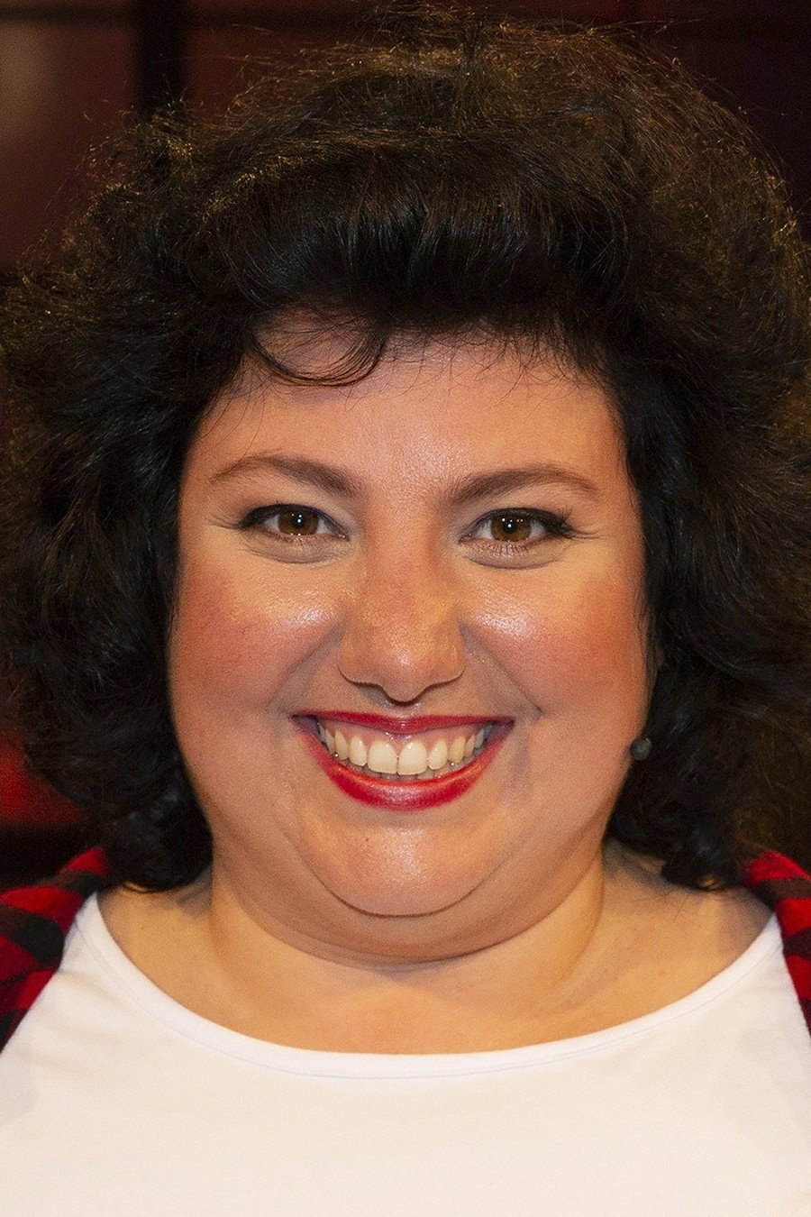 Meltem Kaptan as Griet in Ghosts
