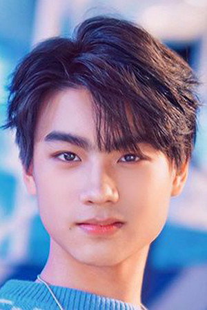 นวพรรษ ธนมงคลสวัวดิ์ as King in Hit Bite Love