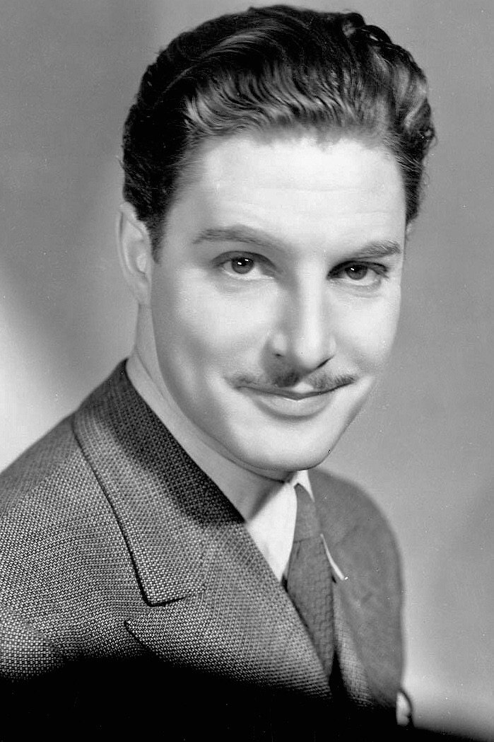 Robert Donat as Actor in The New Lot