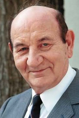 Zbigniew Korepta as Mężczyzna wręczający łapówkę Górnemu na ulicy in Zezem