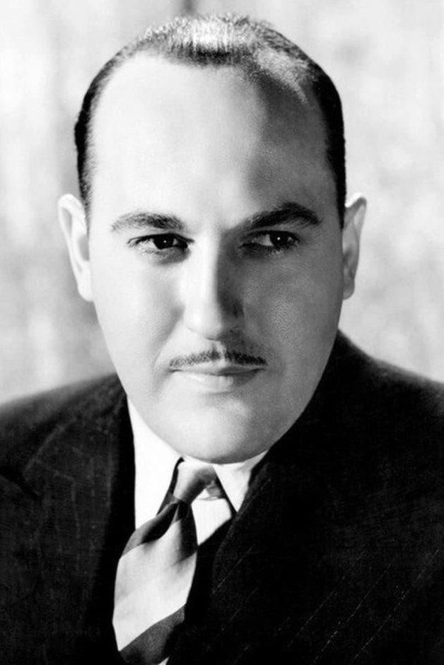 Garry Marsh as General in A Girl in a Million