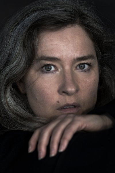 Lotte Bergstrøm as Michelle in El Clon