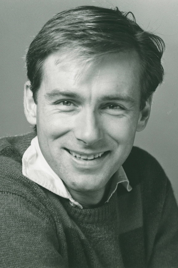 Jonas Bergström as Herr Byron (voice) in Da Möb