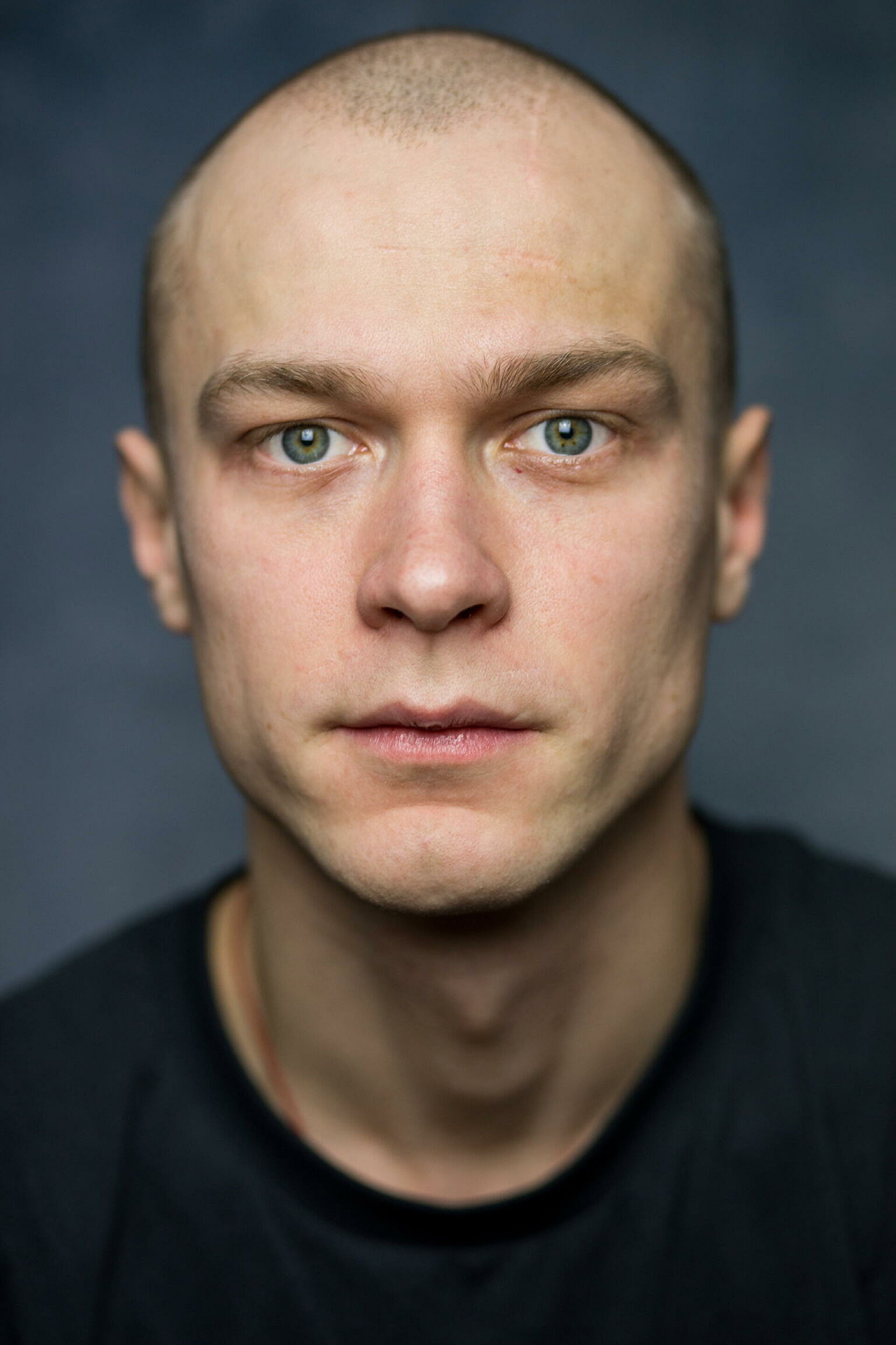 Юра Борисов as Dmitry in Diving