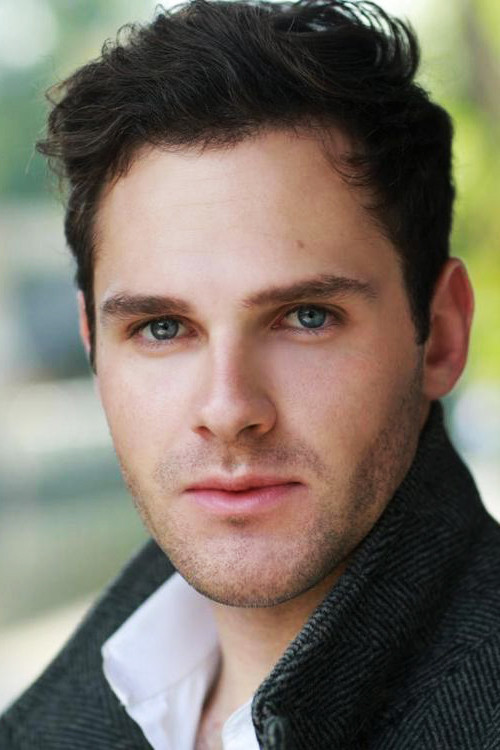 Leo Staar as Ben (The Artillery Man) in War of the Worlds : The Attack