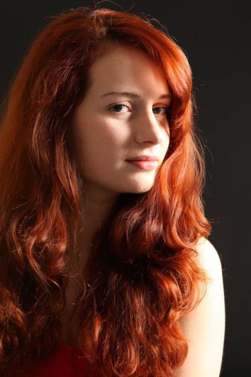 Tatiana Evonuk as Vanya in Wisp