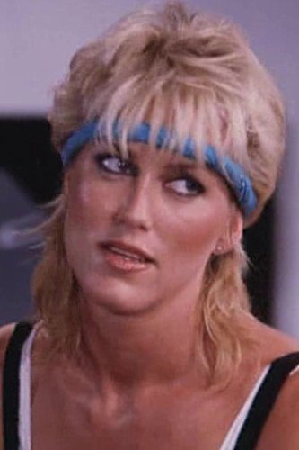 Lori Sutton as Beverly in Malibu Express