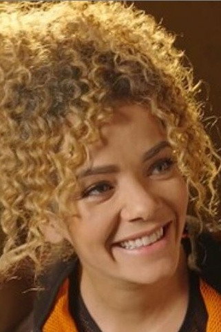 Anaïs Grangerac as Self - Host in Ninja Warrior : Le Parcours des héros