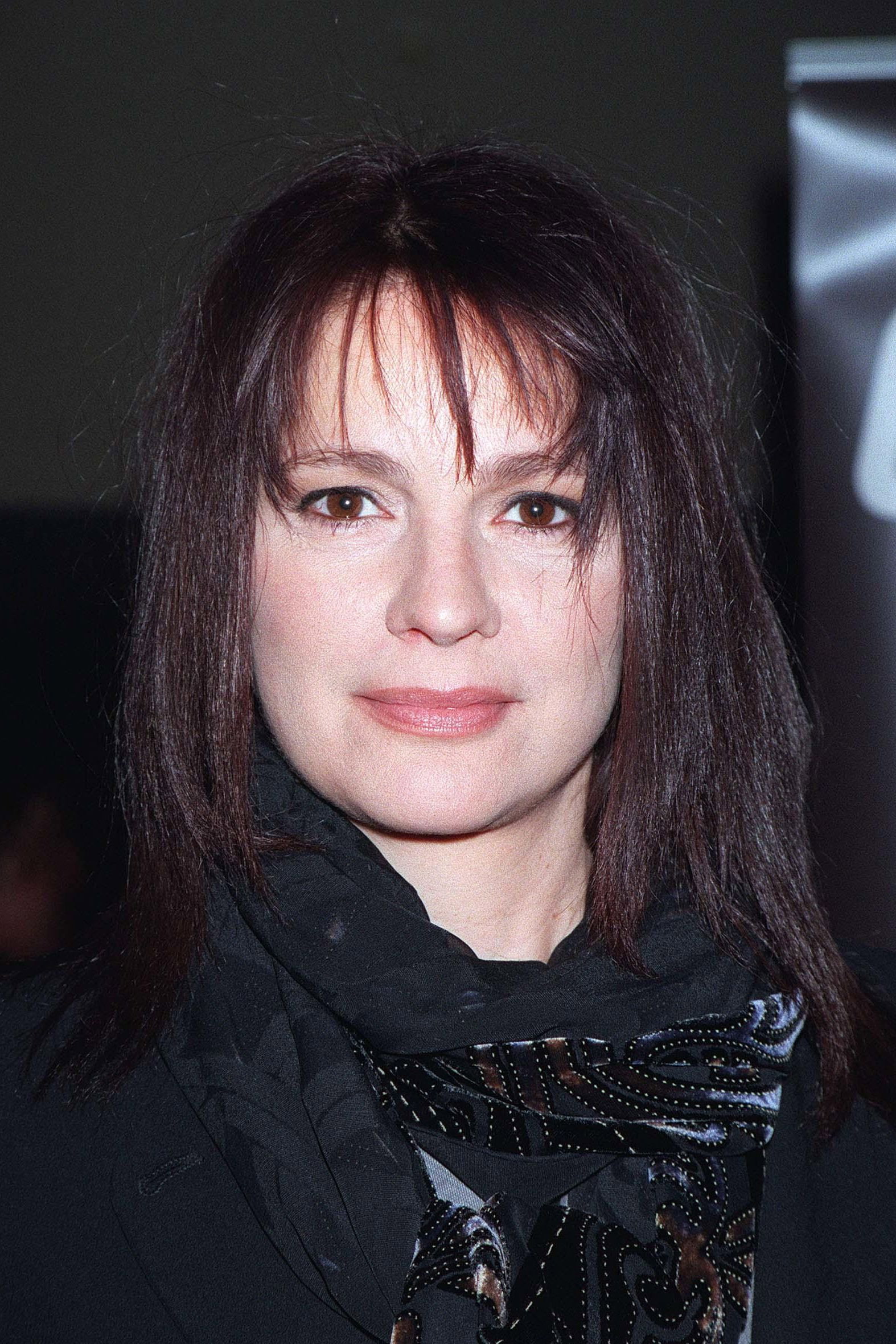 Alberta Watson as Lt. Helen Prescott in Women of Valor
