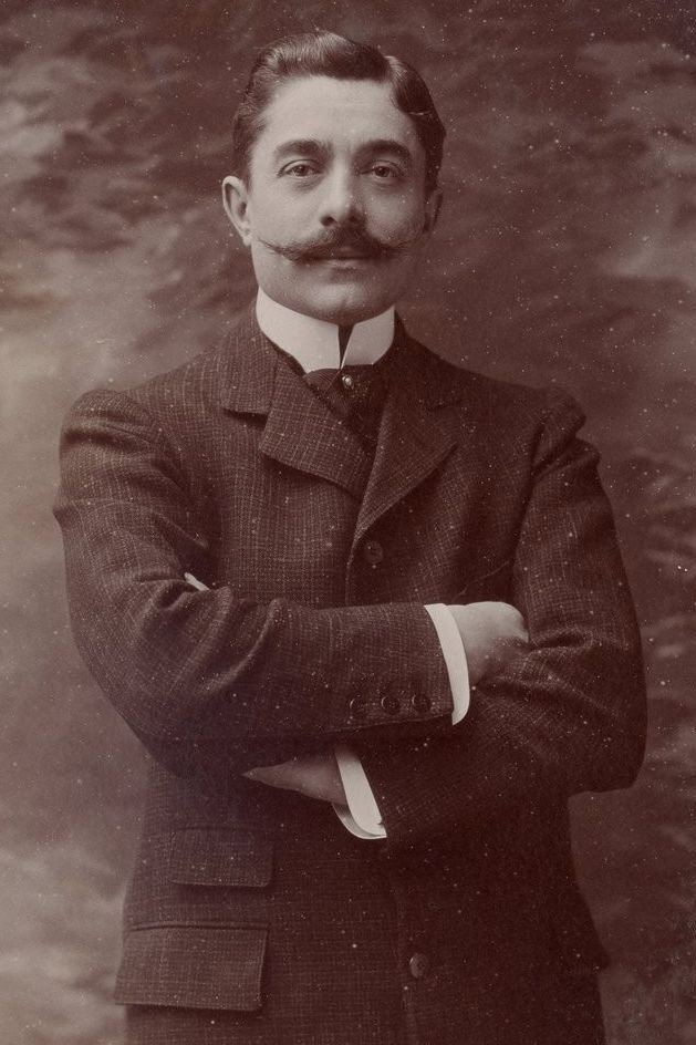 Louis Gauthier as Maître Montnormand in The Man with the Hispano
