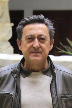 Mariano Peña as Mauricio Colmenero in Aída