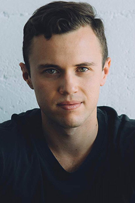 Jacob Osborne as Chris in Dead Friends