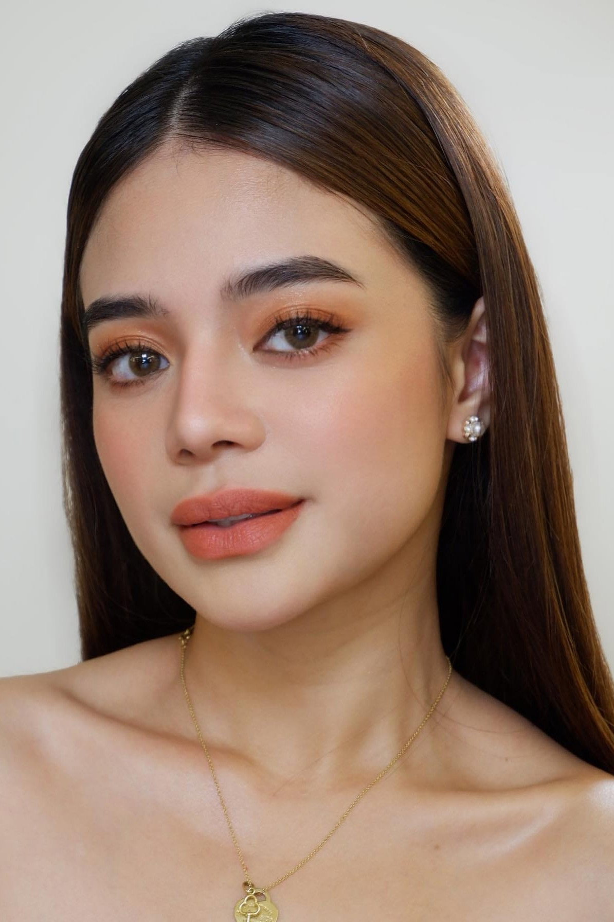 Bianca de Vera as Yannie Seung in Teen Clash