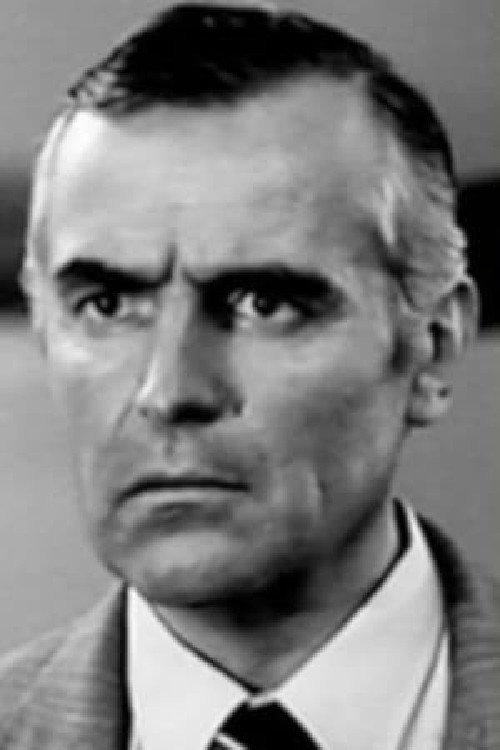 Jānis Melderis as Arnis in Rīta miglā