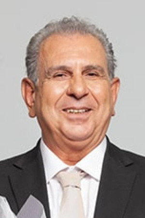 Κώστας Καζάκας as Stevos Roupas in The Curse of Tzela Delafraga