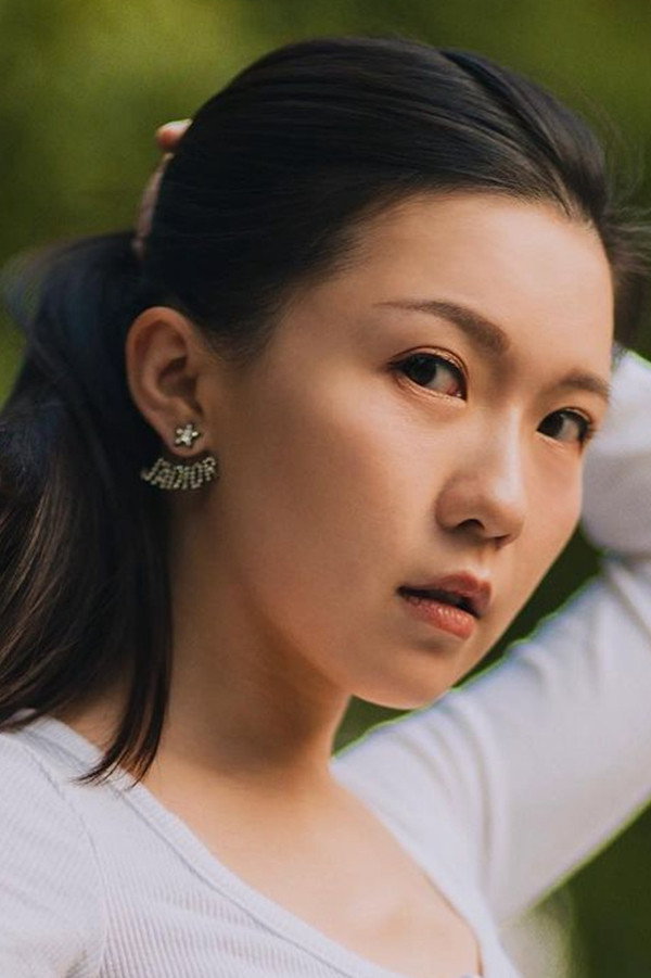 王海楱 as Cui Mei Fung / Aggie in Married But Available