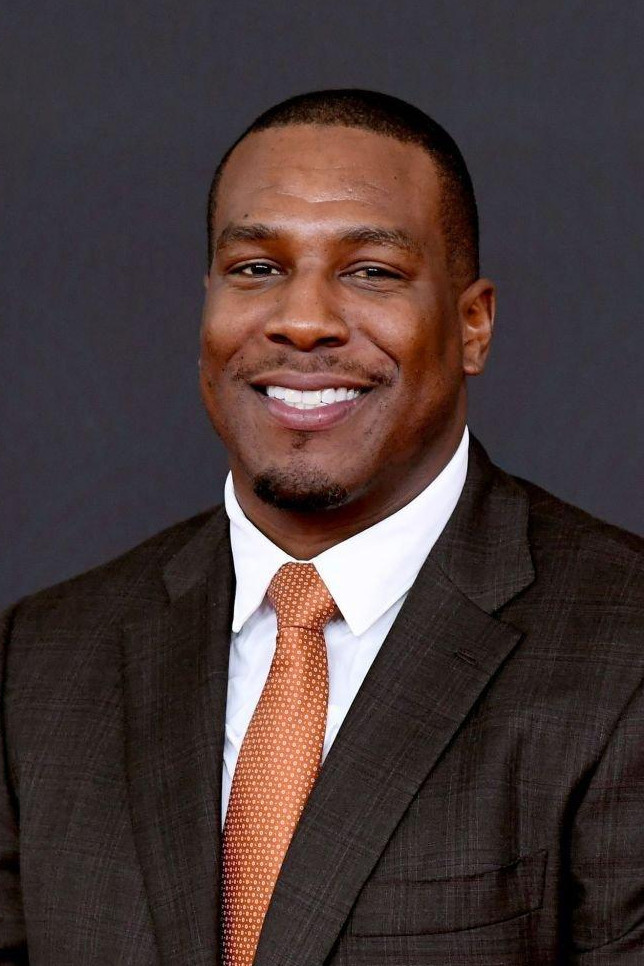 Antonio Gates as Self - Contestant in The Real Dirty Dancing