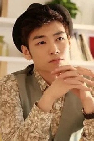 Guo Xinyu as Ding You in Love You Forever