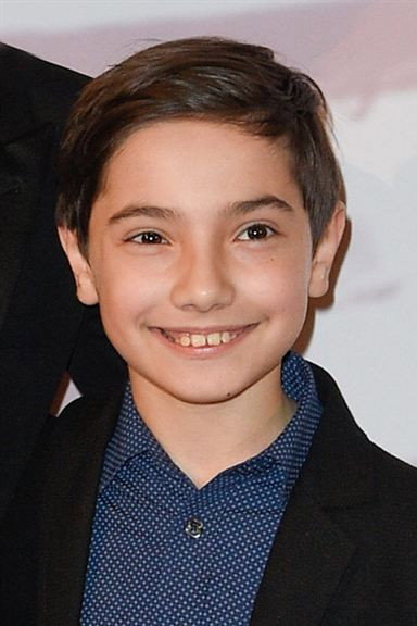Pawel Puchalski as Romain (8-10 years old) in Promise at Dawn