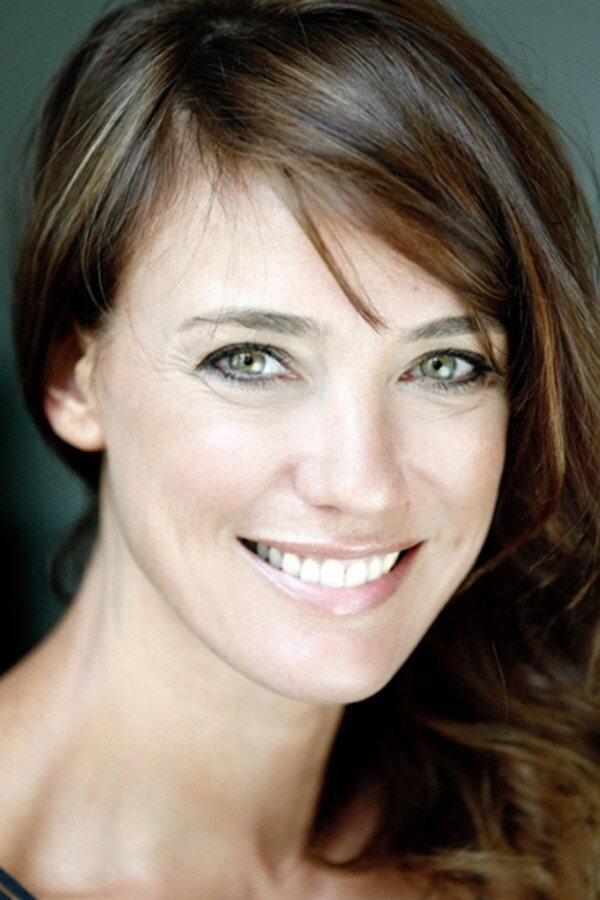 Emma Colberti as Alice Brezinski in Jeff et Léo, flics et jumeaux
