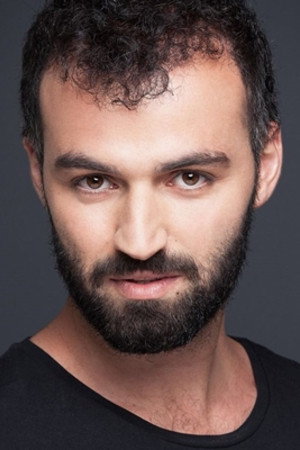 Hakan Emre Ünal as Selim in Zugzwang