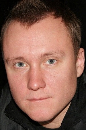 Артём Волобуев as Декан in Осторожно, люди!