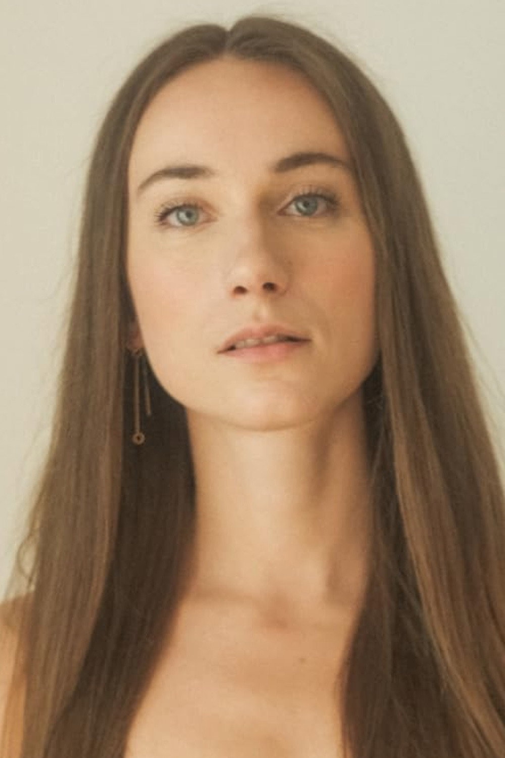 Charlotta Lövgren as Gale in Slingshot